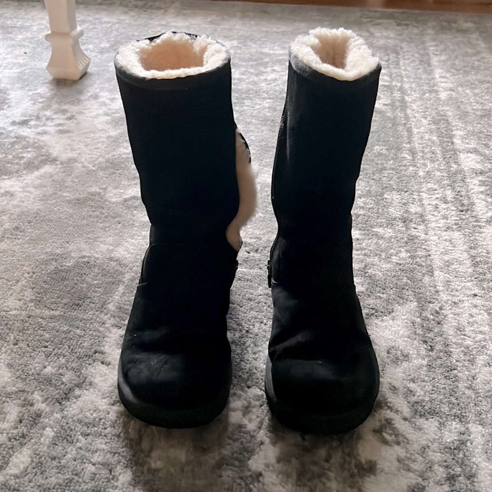 UGG Australia black tall boot with side zipper size US 7